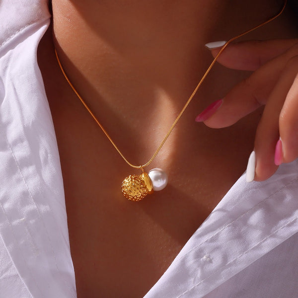 18K gold exquisite noble hammer pattern ball splicing pearl design light luxury style earrings necklace set - happyshop365247