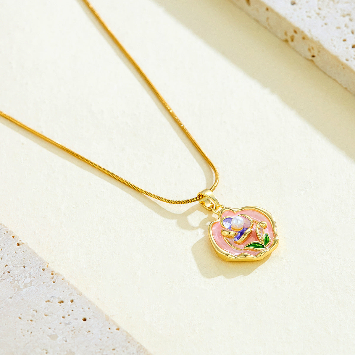 Enamel-flower Necklace For Women Sophisticated And Stylish
