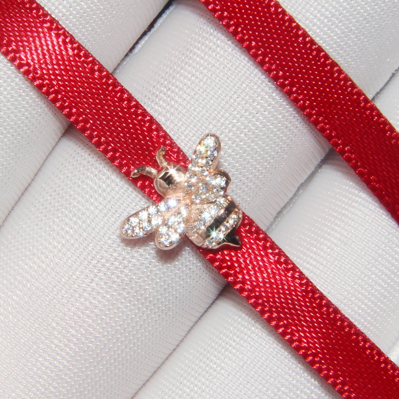 Bee Ribbon Silver Necklace