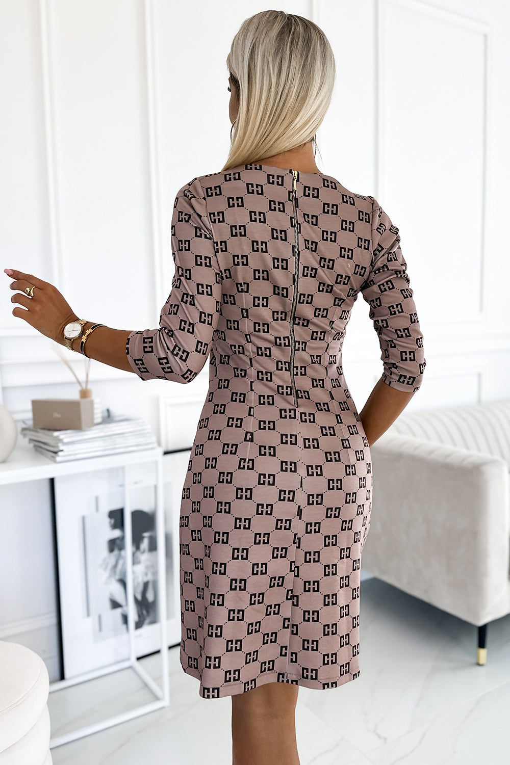 Numoco 420-3 MARY Dress with golden zippers - beige with a black pattern-2