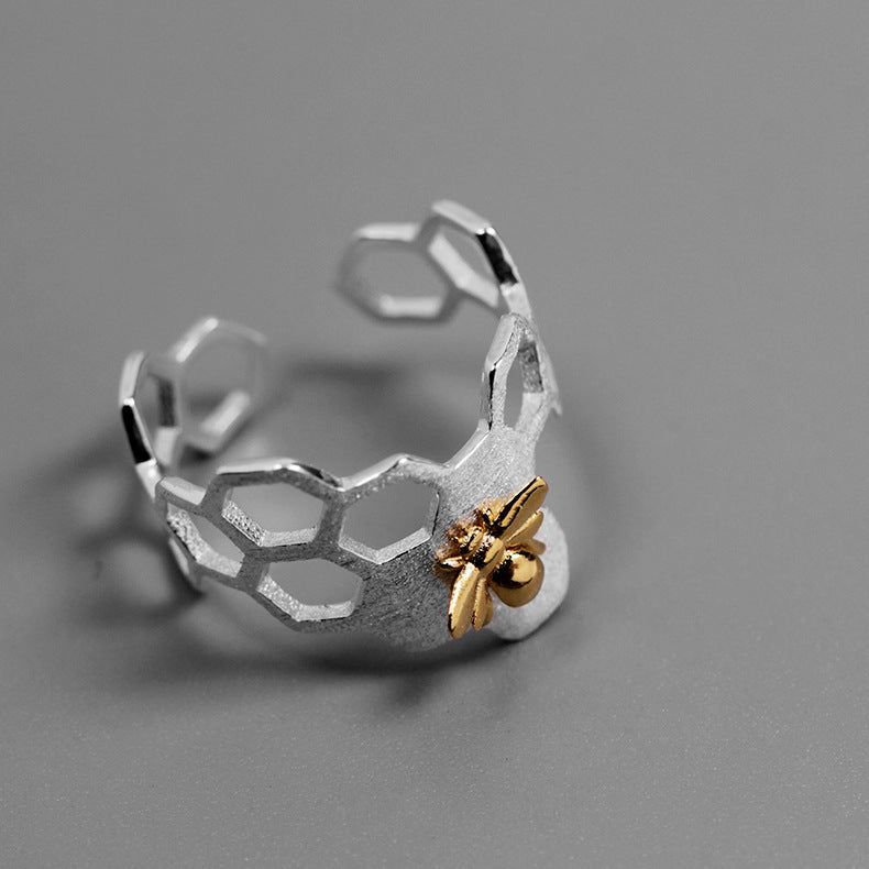 Bee hive ring